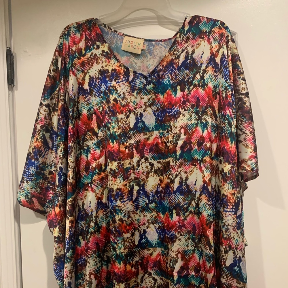 Oversized poncho top, silky material. Only worn twice